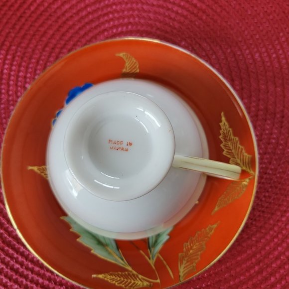 Porcelain tea cup with plate - Picture 4 of 4